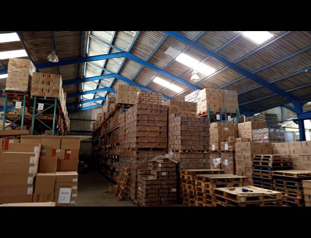 3,300M² WAREHOUSE TO LET IN PAARDEN EILAND